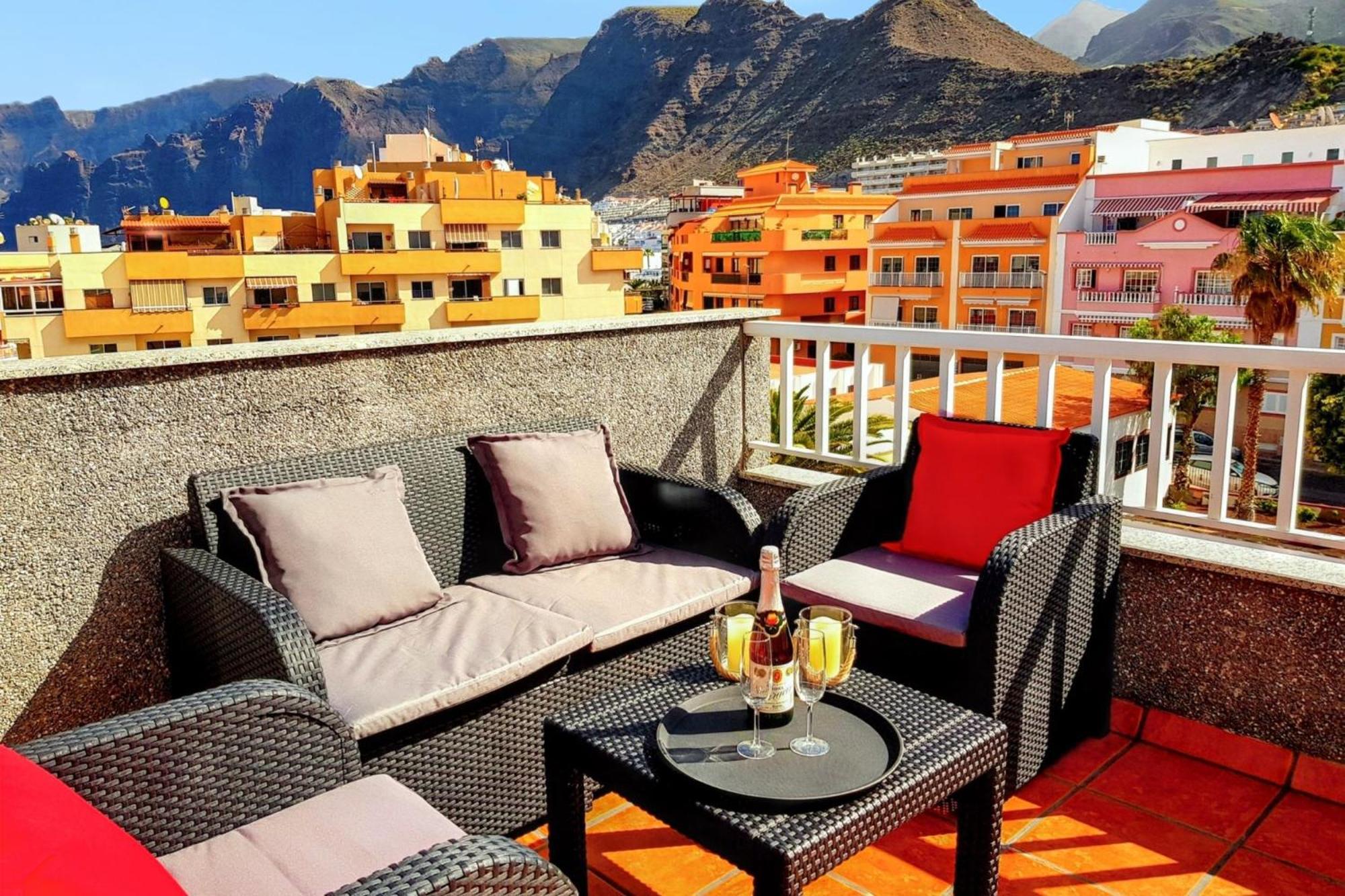 Modern Apartment In Puerto De Santiago - 65 Sqm - Mountain View Bagian luar foto