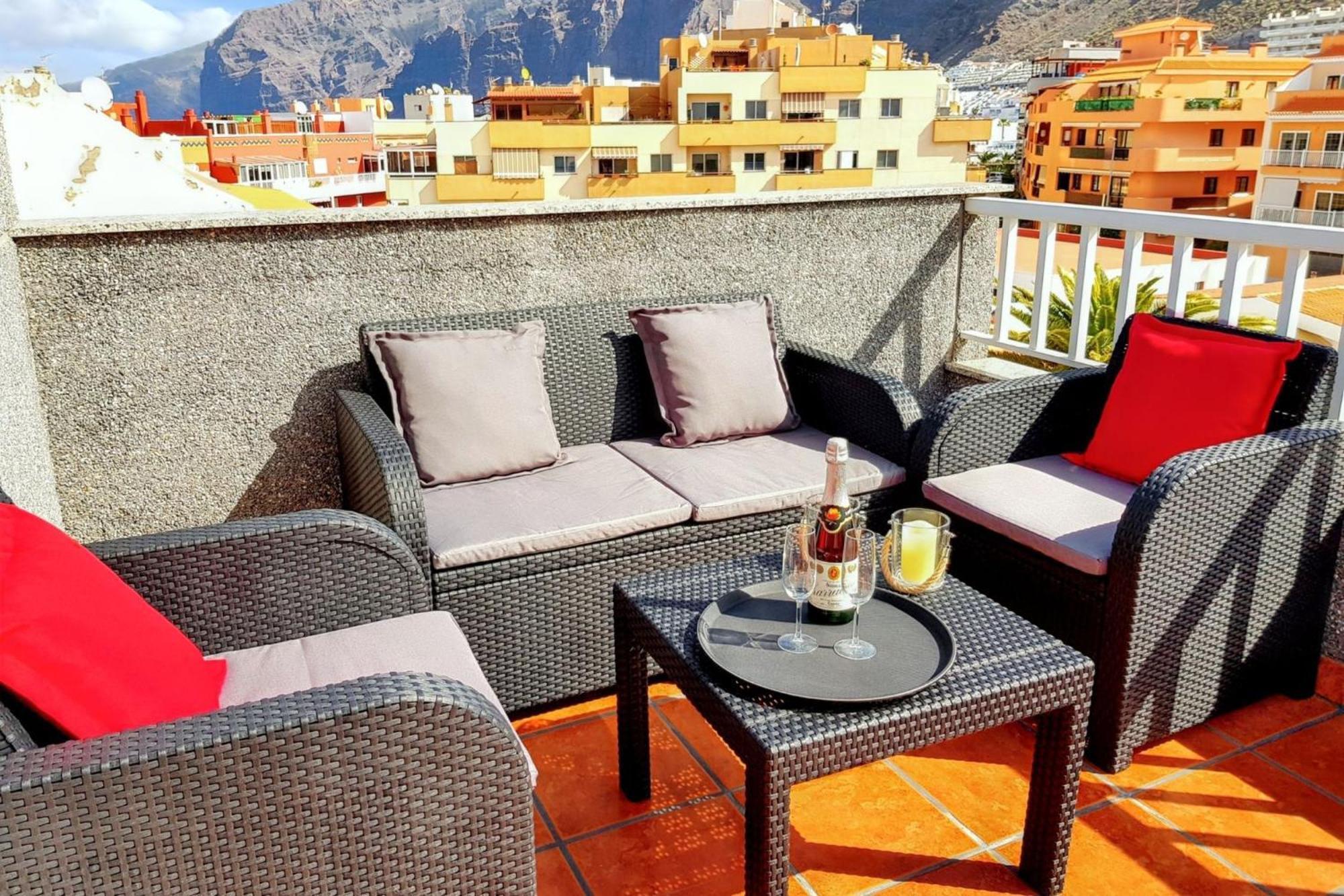 Modern Apartment In Puerto De Santiago - 65 Sqm - Mountain View Bagian luar foto